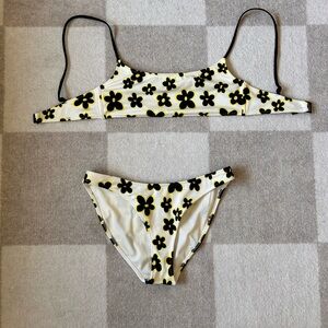 Triangl Bikini Set